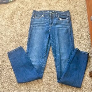 AMERICAN EAGLE SUPER SKINNY DARK WASH JEANS 12L